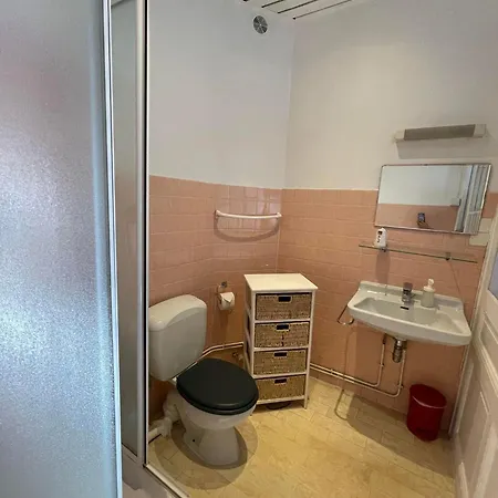 卡雷艾克斯酒店 2*