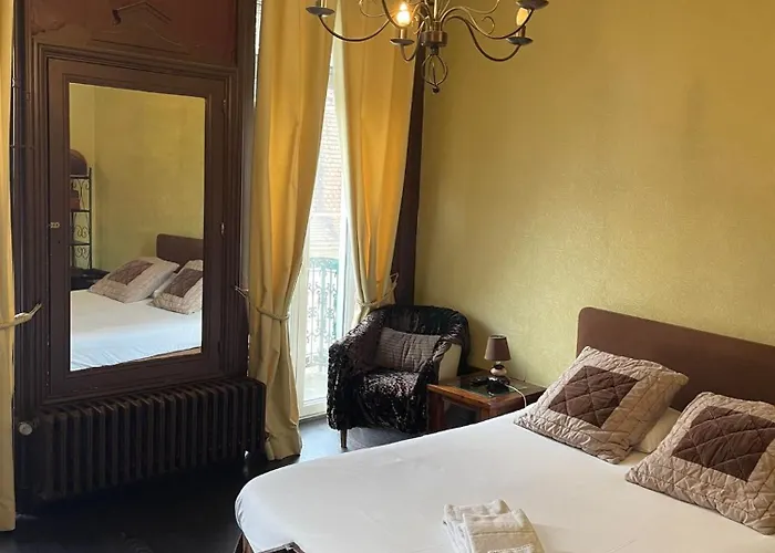 Authentic By Balladins, Le Carre D'aix 2* Aix-les-Bains