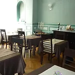 Authentic by Balladins, Hôtel Le Carré d'Aix Hotel