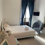 Authentic by Balladins, Hôtel Le Carré d'Aix Hotel