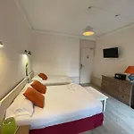 Hotel Authentic by Balladins, Hôtel Le Carré d'Aix 2*